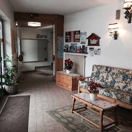 Garni Hirsch Hotel กานาเซย์ ภายนอก รูปภาพ