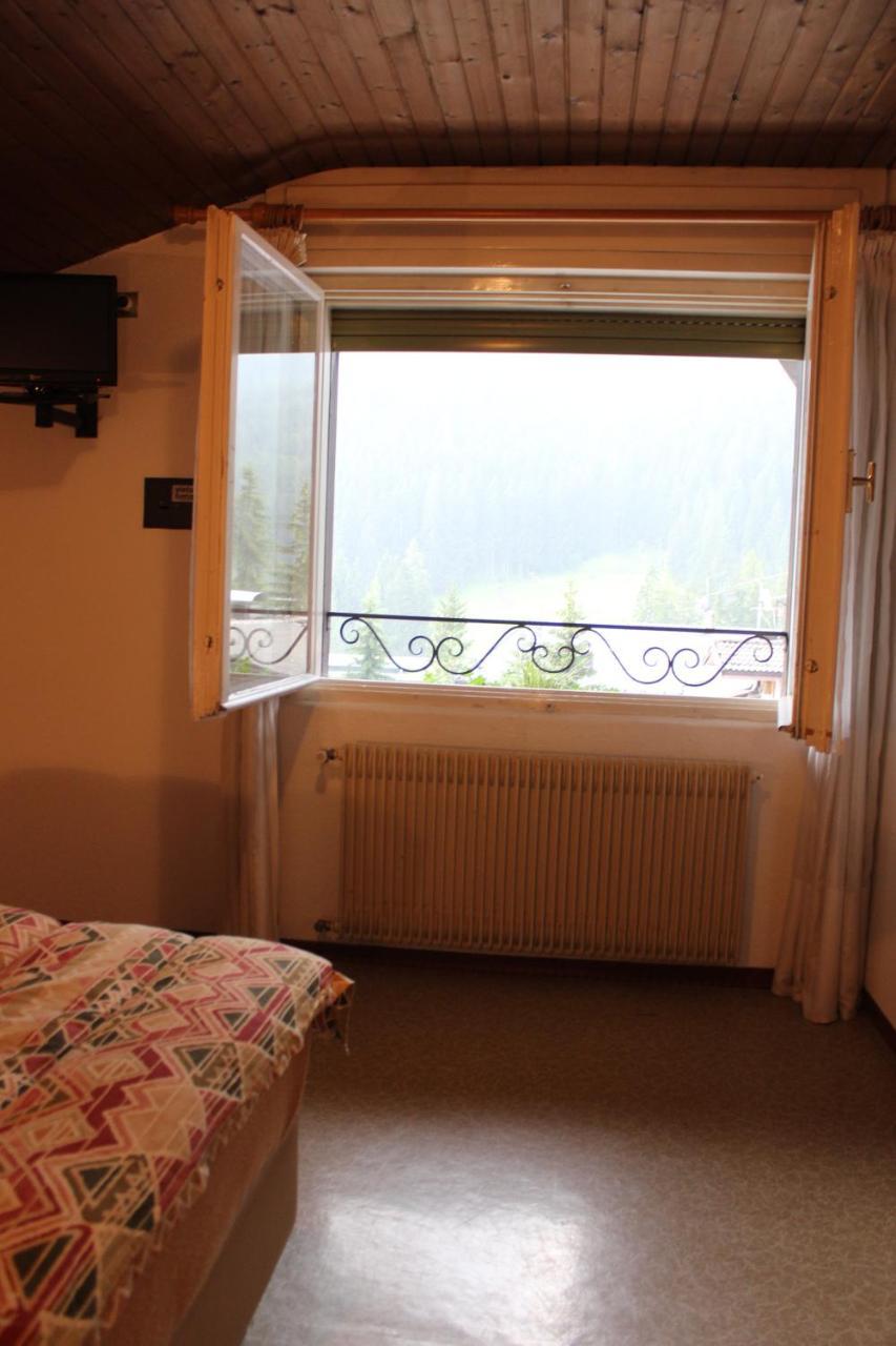 Garni Hirsch Hotel กานาเซย์ ภายนอก รูปภาพ