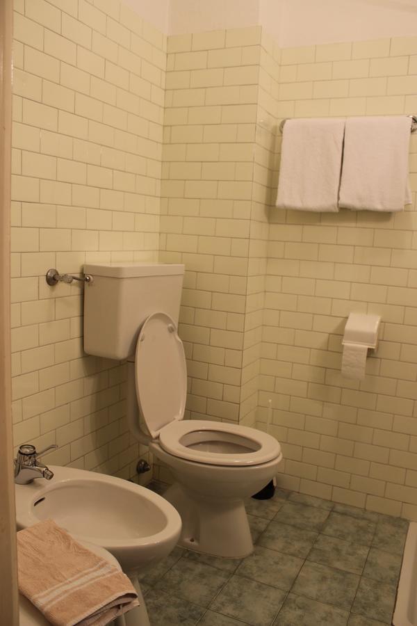 Garni Hirsch Hotel กานาเซย์ ภายนอก รูปภาพ